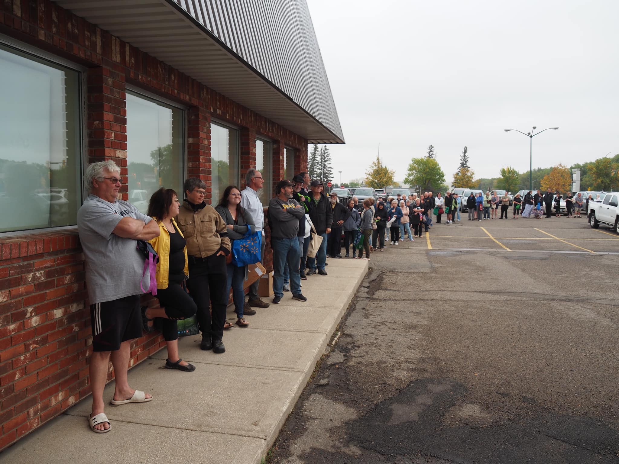 How much does it take to move 100,000 lbs of books? Ask the Rotary Club